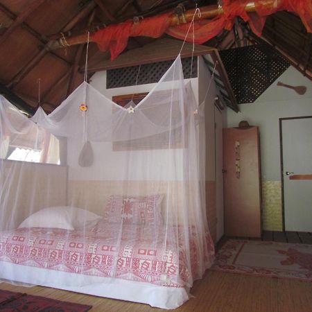 Location " La Pirogue " Maison D'Hotes A Moorea 哈皮蒂 外观 照片