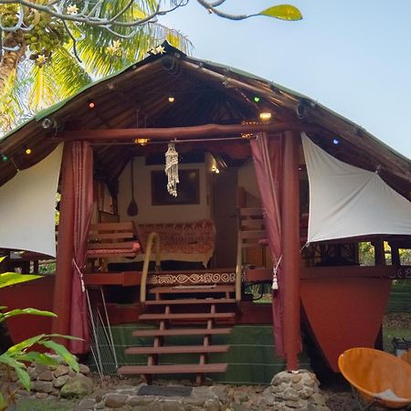 Location " La Pirogue " Maison D'Hotes A Moorea 哈皮蒂 外观 照片